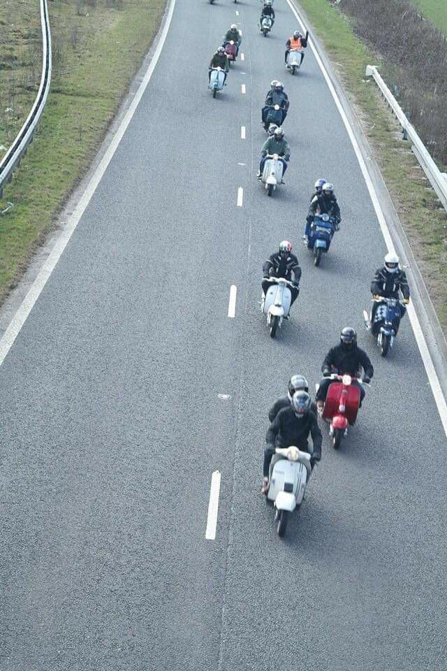 vespascootersuk's tweet photo. #vesparetta #modenascooters #necoscootersuk #innocentiscoot #vespascootersuk #lmlscooters #scomadiscooters #scooters http://t.co/md60YbIeyG