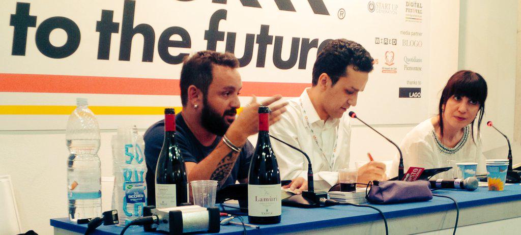 AdrianaFalsone's tweet photo. #lamuri per la #cultura al @SalonedelLibro con @Stoleggendo @TascaWine @AlbertoTasca @booktofuture #SalTo15 #torino http://t.co/rWuuehH5n2