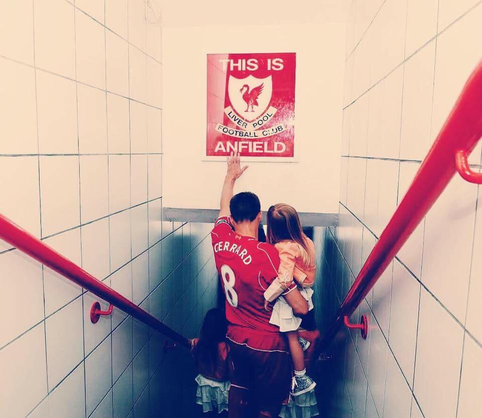 pamvii's tweet photo. The best there is an idol through the years Closest a person will ever be to being a superhero 😭 #ThanksStevie http://t.co/xi6dqGSTKo