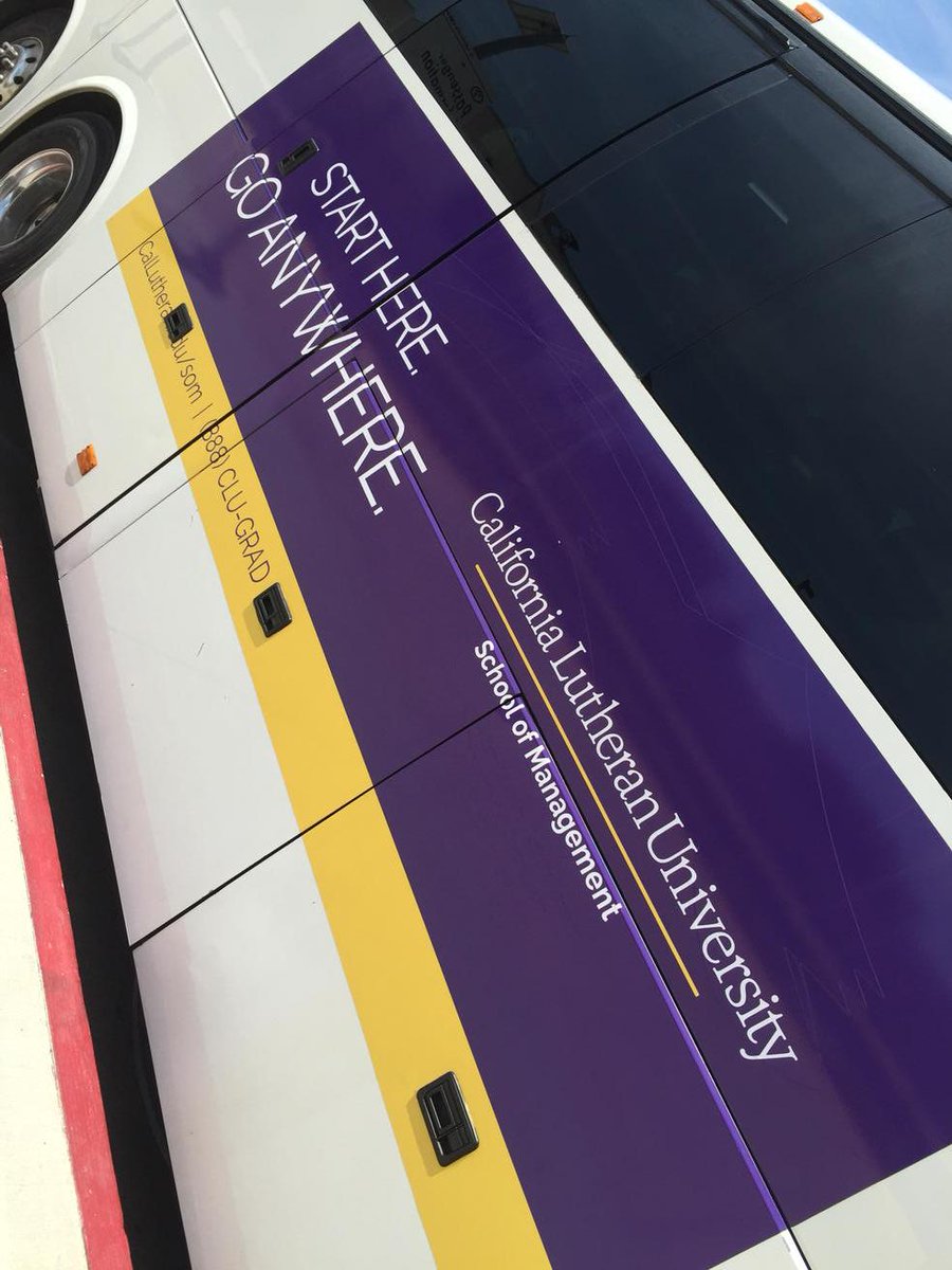 enjoythesoy's tweet photo. In Ventura County for less than a minute and this beautiful bus stops in front of me. #GoKingsmen #CLUMBA http://t.co/geyOlS6f7R