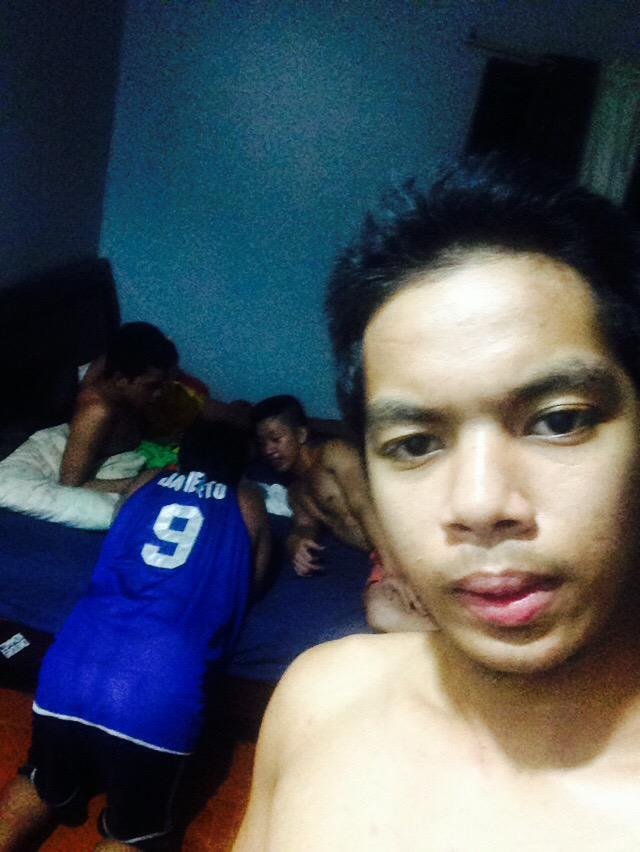 carljaboc's tweet photo. Early Sunday morning with @ChedAdrianne @jcdelacerna and #kloy'2! http://t.co/2HiisghhB6