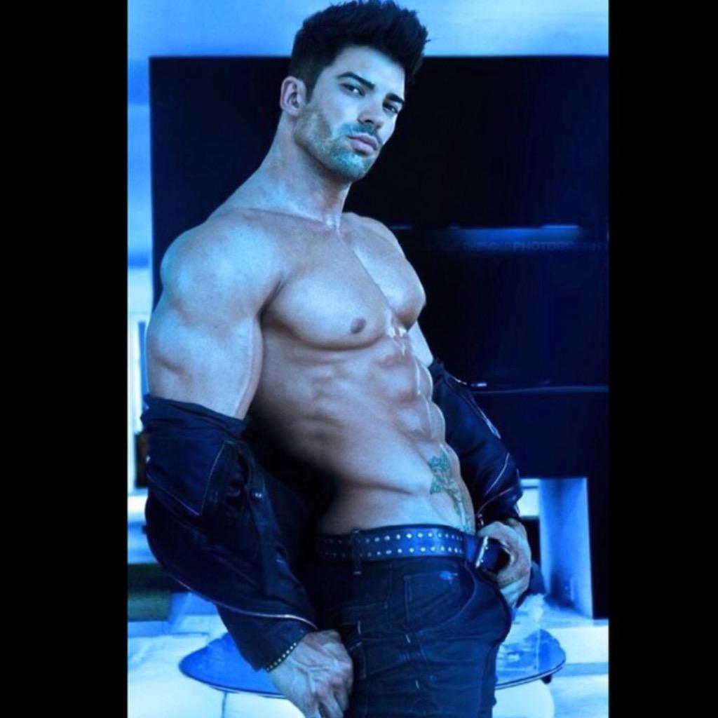 Sergiconstance tweet picture