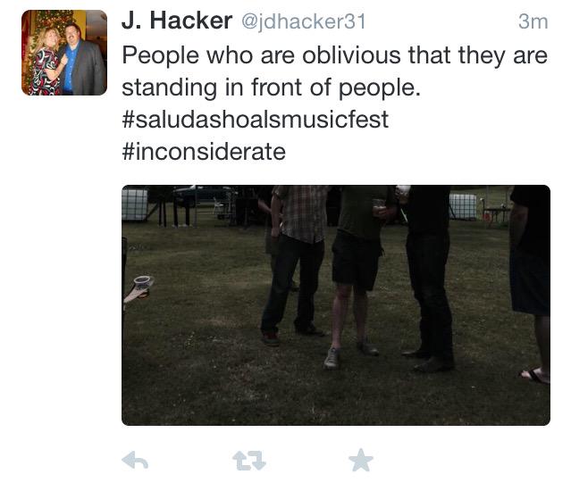 audreyhacker's tweet image. My father is throwing shade on Twitter at the concert he is at #SAMEFATHER