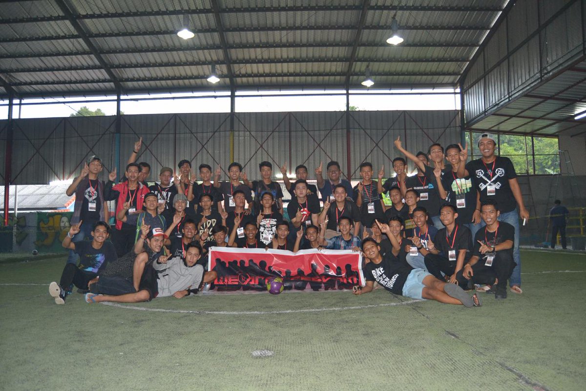 realFR13's tweet photo. Nanti akan diadakan FREEDOM cup jilid II. Untuk waktu pelaksanaan masih di rahasiakan. http://t.co/nRTfHzANCb