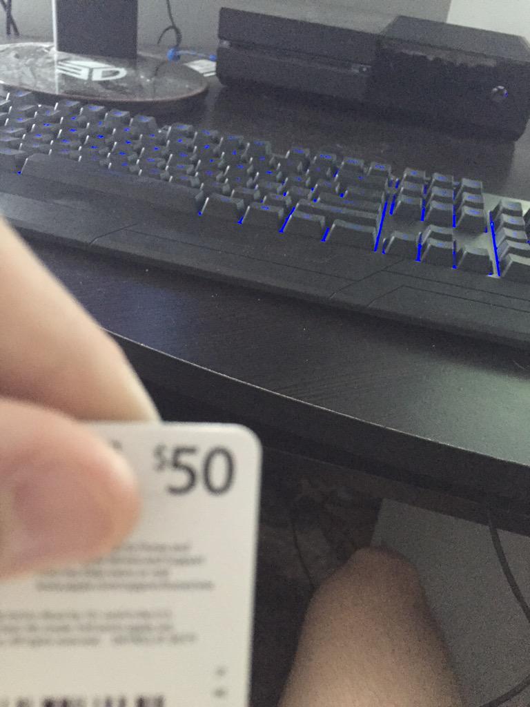 ItsCoola's tweet photo. $50 iTunes card giveaway!

1. follow me 
2. follow my stream http://t.co/QvwSojFrfW 
3. RT this tweet 
 
Ends 5-20 http://t.co/6OE76wTCIQ