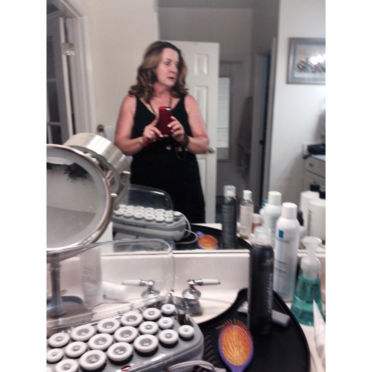 KathMacL's tweet photo. Extra counter space for a quick minute. Thanks, @StylePro31! Redesigned Smart Sink Tray. #stylepro31 #gadget http://t.co/4tmcVnDsEX