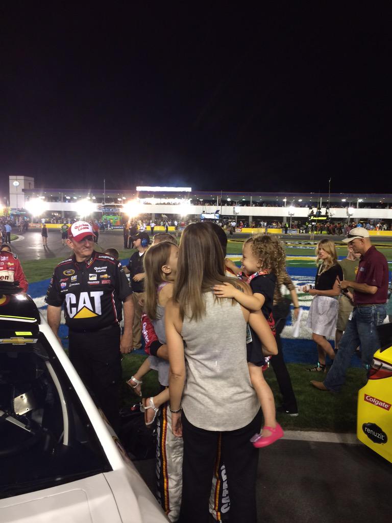RCRracing's tweet photo. Pre-race kisses with dad. @RyanJNewman is ready for tonight's #SprintAllStarRace. #QuickCAT http://t.co/A84M8Qi65L