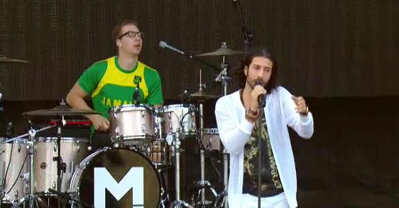 rockinriousa's tweet photo. #RockinRioUSA, you ready to feel the Magic? @ournameisMAGIC takes the @MBUSA #EvolutionStage. http://t.co/09sN9LY0MC