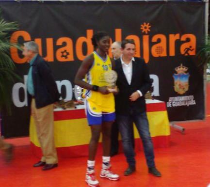 Cantera_Basket's tweet photo. #CEJF2015 MVP de la final: Thiama Kamara, del @cbislascanarias.
http://t.co/Jxavj8dSHw http://t.co/pPiLjFQYVF