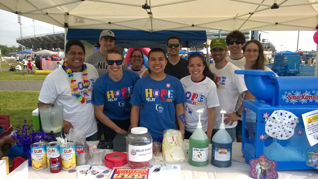 UTC's tweet photo. .@prattandwhitney Cold Section Engineering team supporting @RelayForLife East Hartford! #MakeThingsBetter http://t.co/szc9CE9lQV