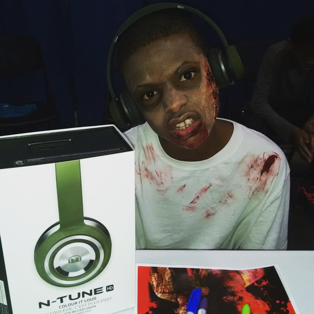 Xavion_Shelton's tweet photo. BIG shout out my #sponsor @MonsterProducts @prettyizmonster #TWD #TheWalkingDead @xconmb #MyrtleBeach #xconmb http://t.co/GekGyzxfB8