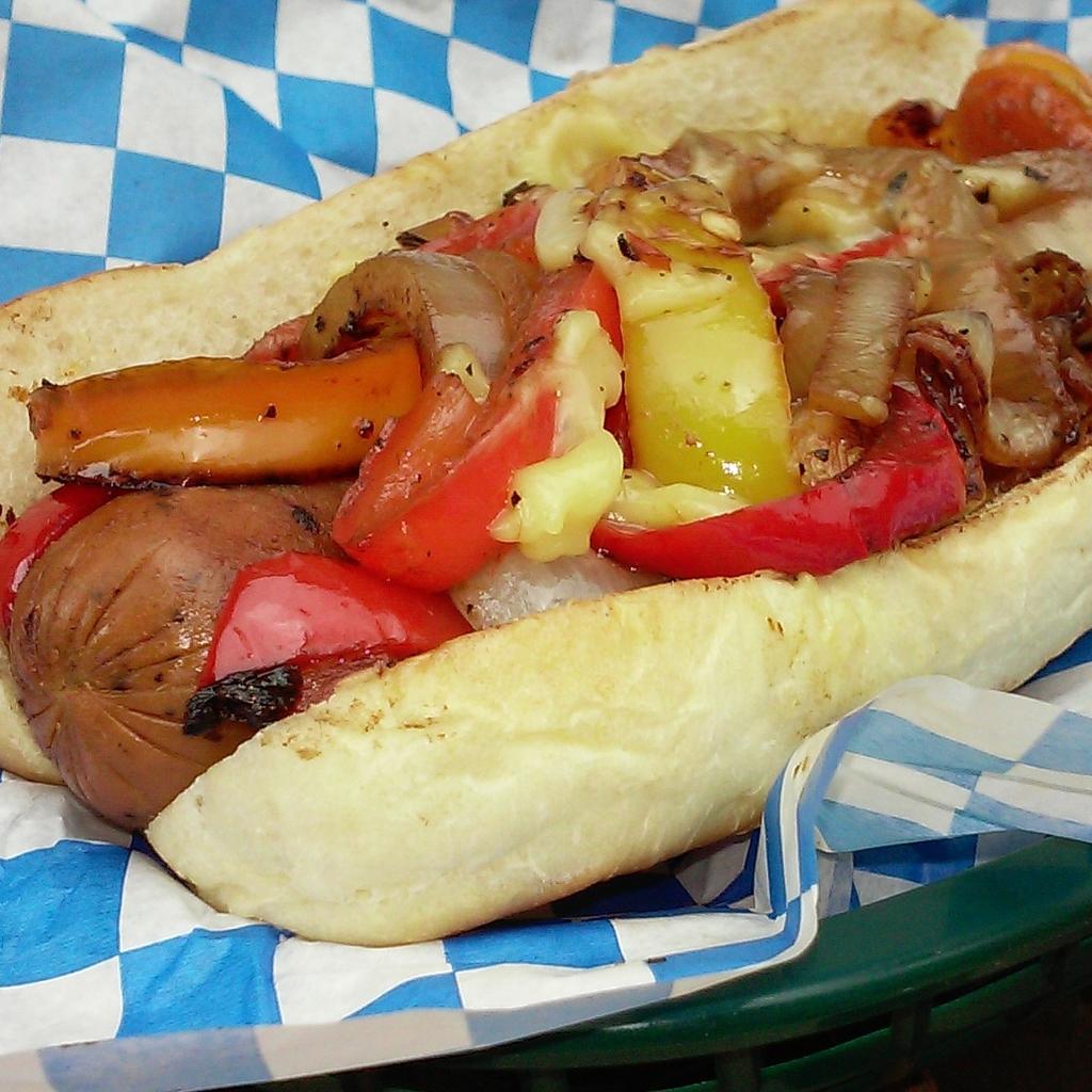 OpenSourceEats's tweet image. Philly Cheese Snake! #Vegan kielbasa, creamy #Chao cheese. #OpenSourceCafe til 8. Live music @ 6 #iwasraisedbywolves.