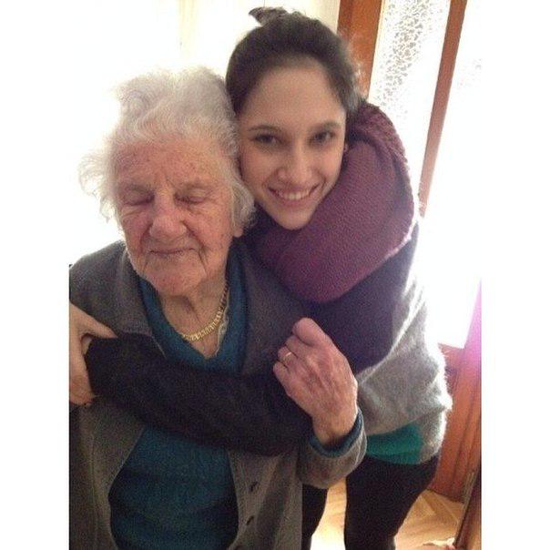 AnnaDComello's tweet photo. Mamna Renza e Lodovica! @lodocomello http://t.co/4863EfMglY