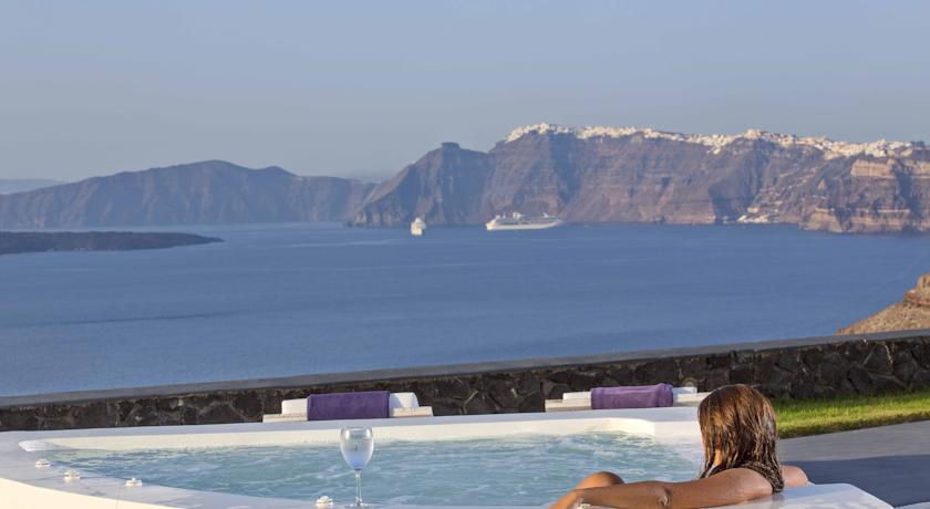 HashimMadani's tweet photo. Santorini Princess Presidential Suites http://t.co/XC1gaoUeEL http://t.co/wS1SWaL7VH