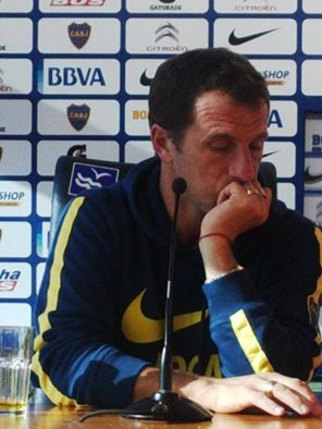 LuchoAcosta17's tweet photo. Lo que me duele verlo así al Vasco. LEVANTA LA CABEZA y seguí adelante, vos no tenes la culpa de nada. http://t.co/JgIuBte9cA
