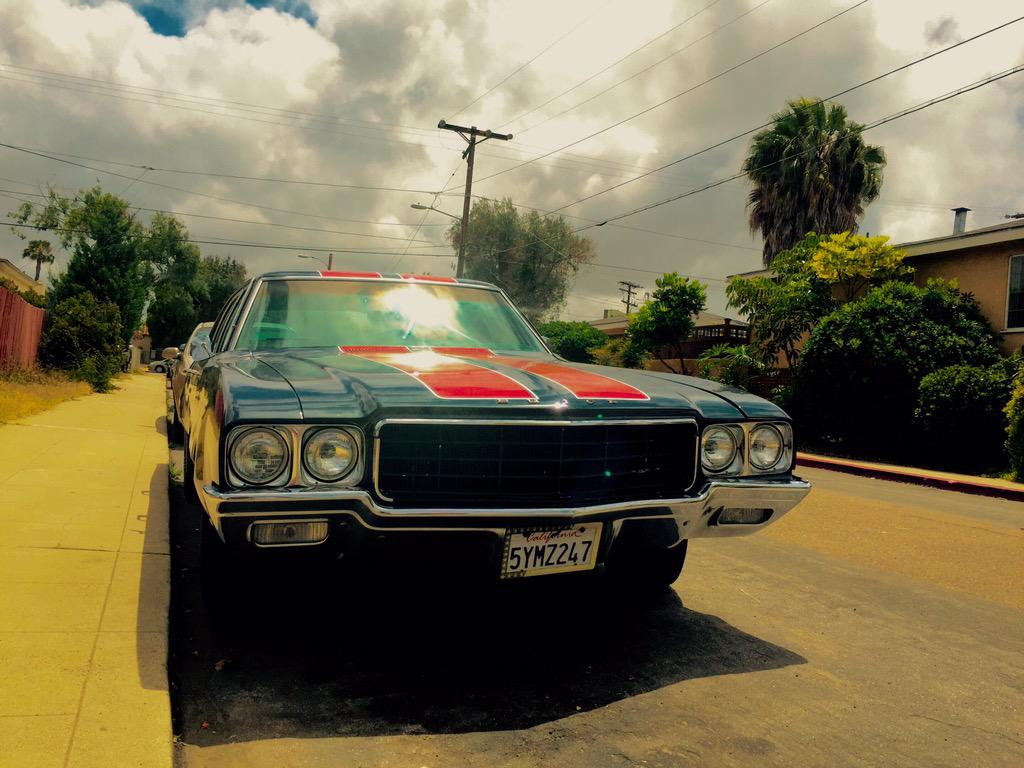 DirectorJaeDyer's tweet photo. Went out for brunch with the homie and we took this sick ride... #HOTT!!! http://t.co/t6QJh7XN8C