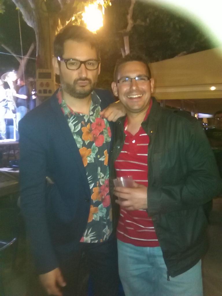 Silviarosalen's tweet photo. Amb @EugeniAlemany en #Carcaixent http://t.co/jWD9pkVBLR