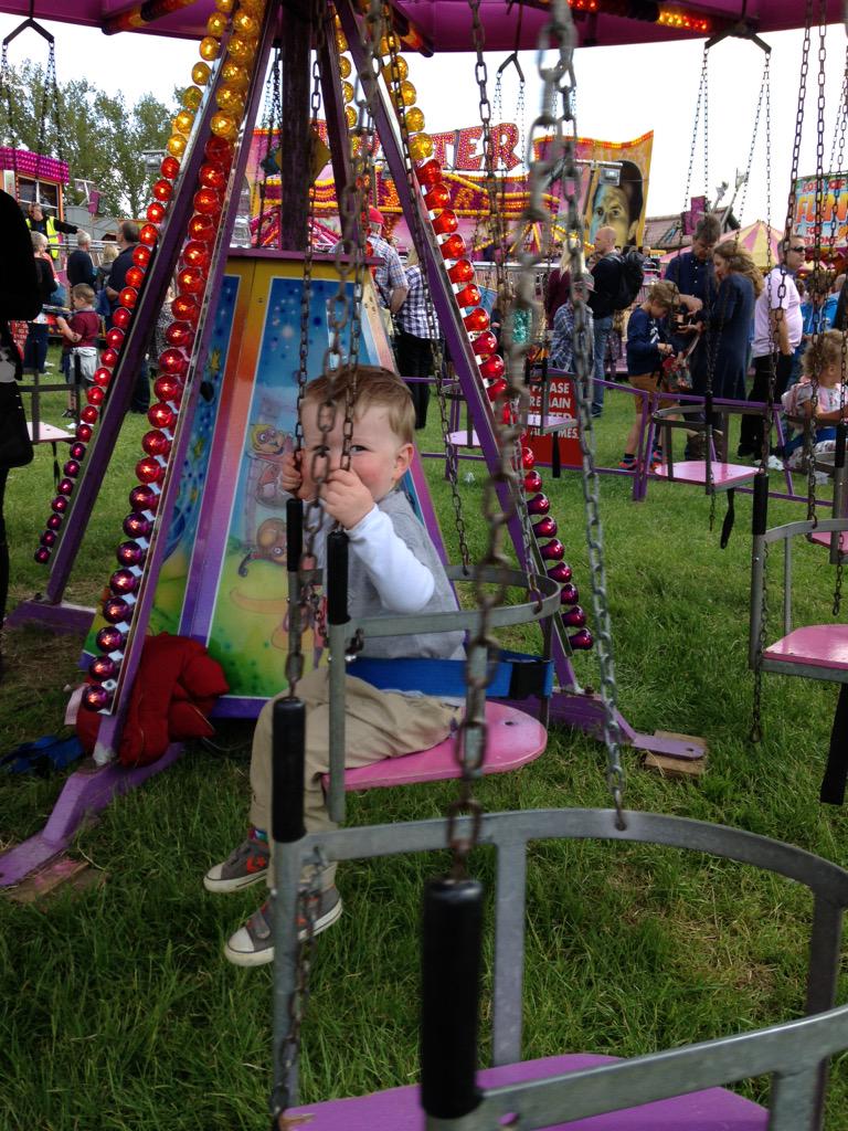 jacks_addison's tweet photo. I had my first ever go on a PROPER fairground ride... Unaccompanied! Nana hated it. I LOVED it! #chairoplanes http://t.co/UOfJ1PNkku
