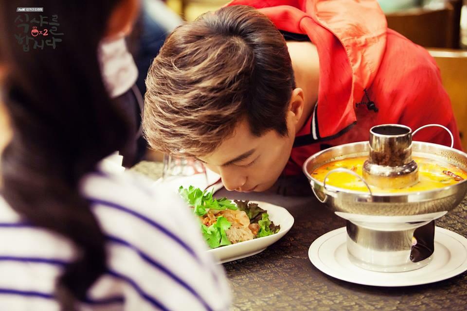 cubeunited's tweet photo. 일요일이 즐거운 이유 둘. 다음날 월, 화 밤 11시, tvN #식샤를합시다2 #비스트 #윤두준 #구대영 '식샤2'측 "윤두준 태국요리 먹방, 사귀고 싶은 남자로 변모" http://t.co/HgKDZyWodX http://t.co/7TlFg3PqpJ