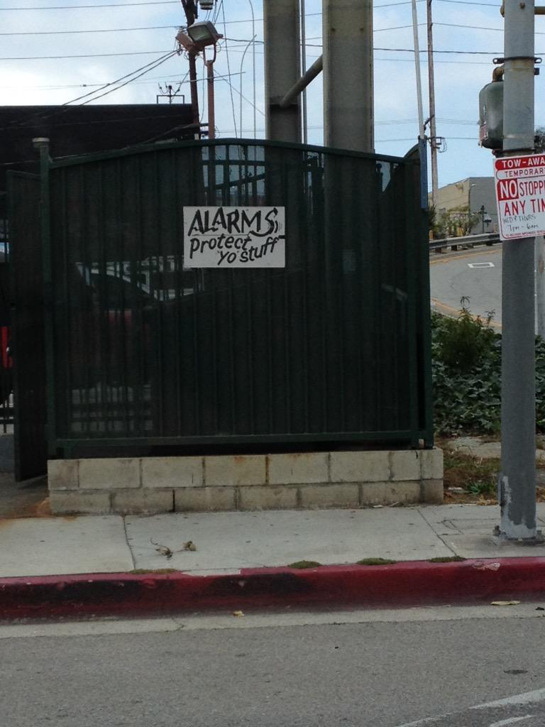 MammothRunner's tweet photo. Protect yo stuff.seems legit#seemslegit#la#alarms http://t.co/RLx2KeiFJb