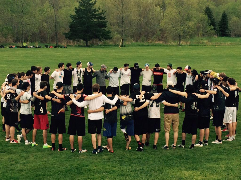 Respect, intensité et spirit avec Inferno @MAGMAultimate <a href="/MephistoMtl/">Mephisto Ultimate</a> <a href="/QuakeUltimate/">Quake Ultimate</a> #frisbeefest #spiritcircle