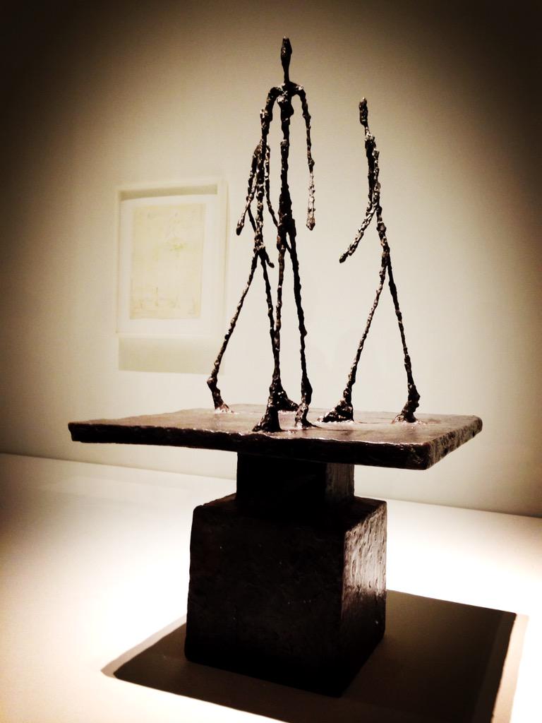 Sylvia_Minne's tweet image. &quot;Mann Im Matsch&quot; #thomasschütte #sourcier 2009 @FondationLV #fondationlouisvuitton #FLV  #NuiteuropeenneDesMusees