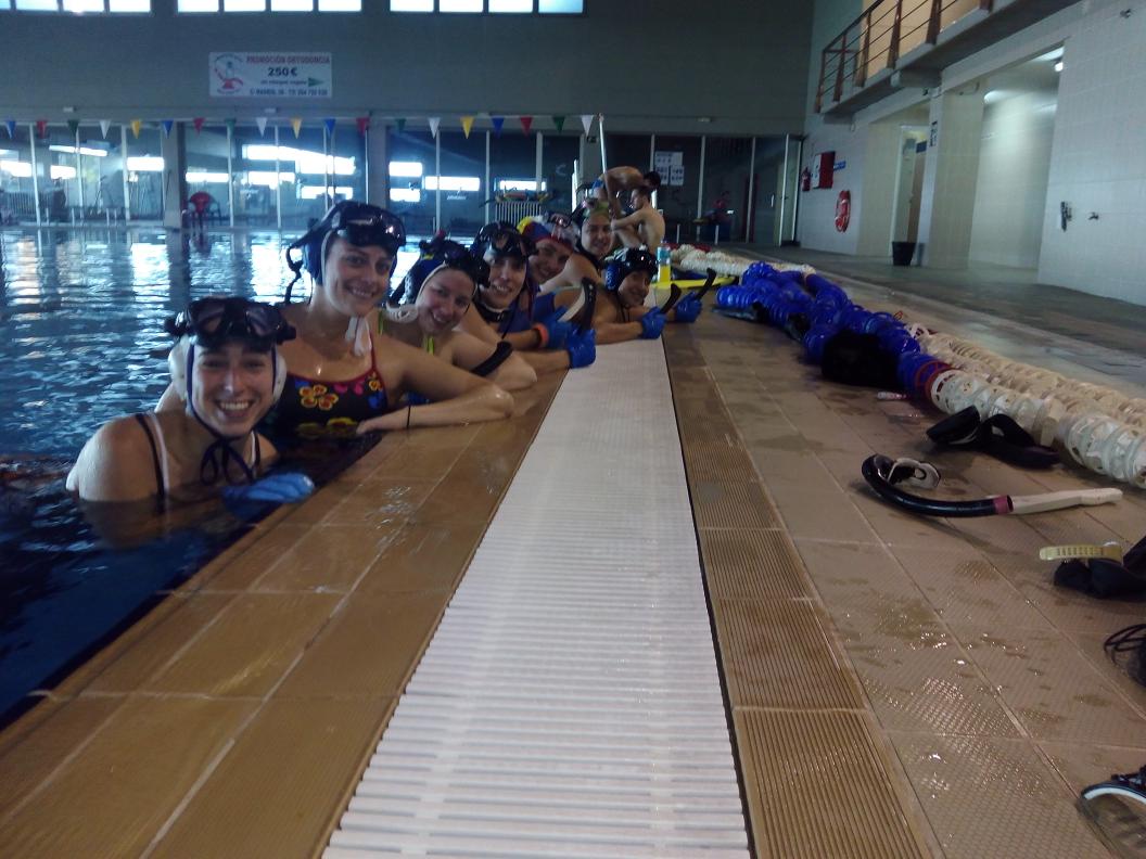 SpainUWH's tweet photo. Gran día de stage en @PMDRINCONADA Muchas gracias por dejarnos vuestra instalación para entrenar. Mañana más y mejor! http://t.co/SKNrm1x7U7