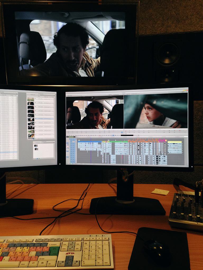PocketSquarepix's tweet photo. Exhausted after making 1st cut of new short #BangDuErDød. Currently 8 mins of mad pace! #Avid 8 #editing #allnighter http://t.co/JiB5hoBPBS