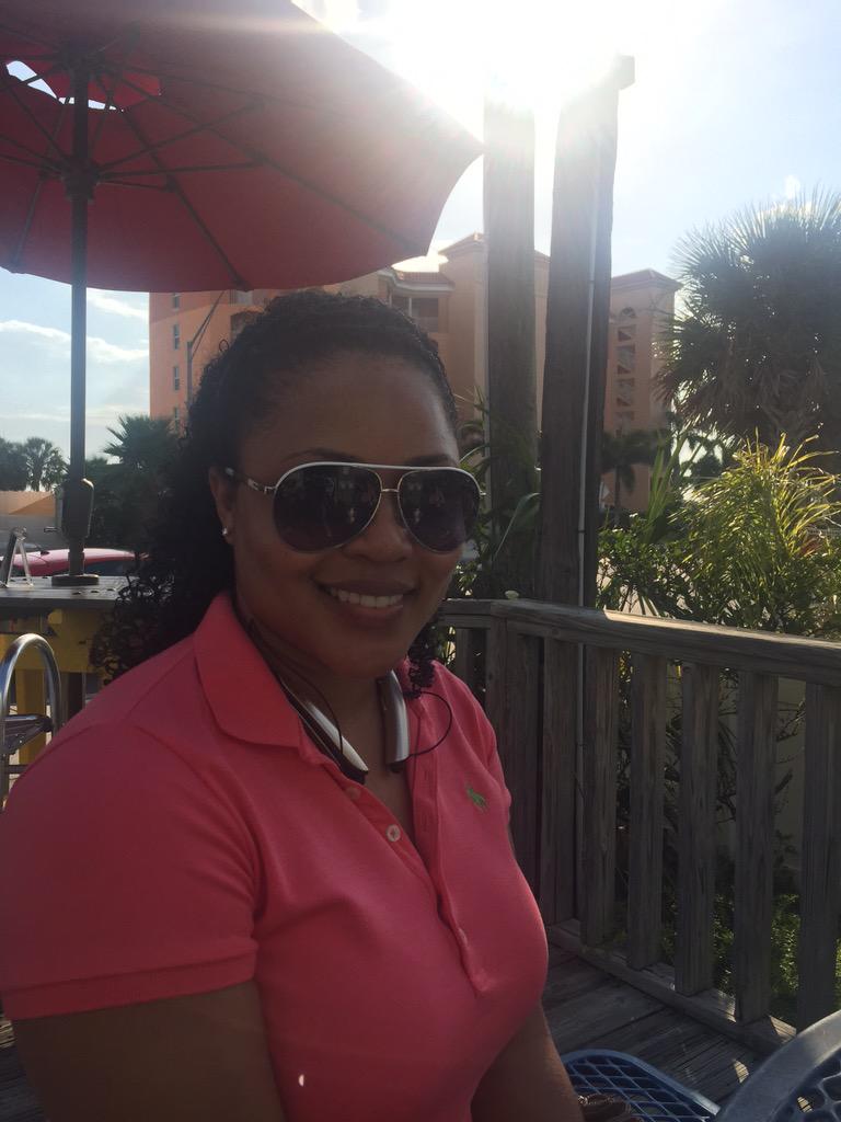 Bmorejohnboy's tweet image. At St Pete's Beach Taking advantage of Sprints awesome service on my Samsung Galaxy S6 Edge #gettingbettereverday