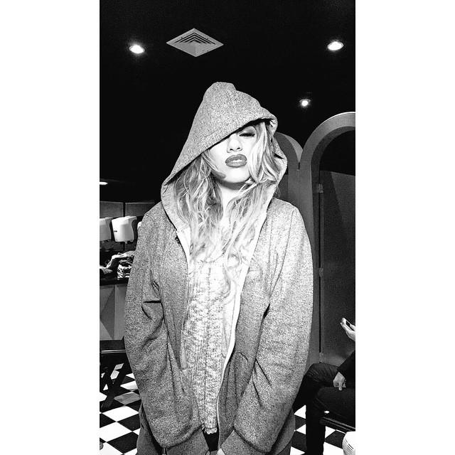 BaesVSBaes's tweet photo. RT for Dinah Jane
FAV for Becky G http://t.co/lAPOldYMh5