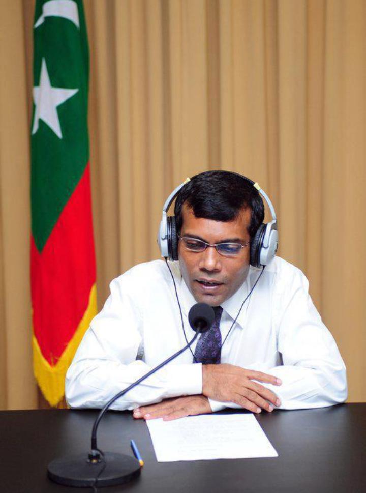 mezzomohamed's tweet photo. Happy birthday raees Nasheed,

#HBD48UNIT10 http://t.co/exV3EBAJUz