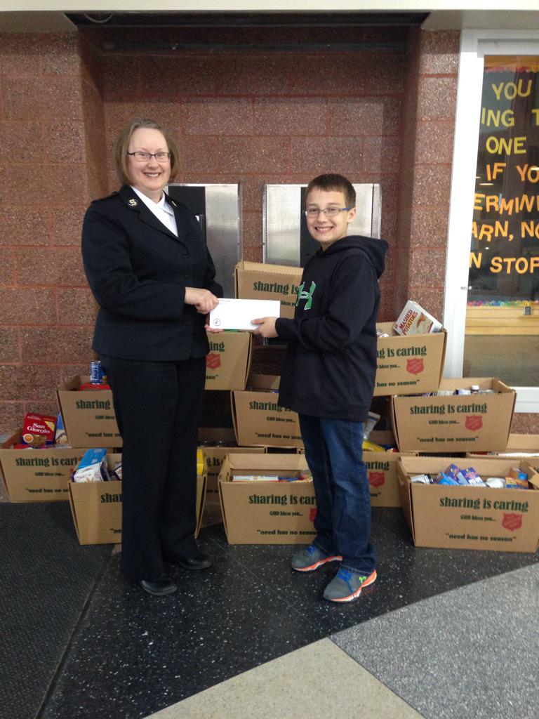 NeColle's tweet image. 13 boxes of food &amp;amp; $300 Dj raised for Salvation Army.  #salvationarmy #unitedway