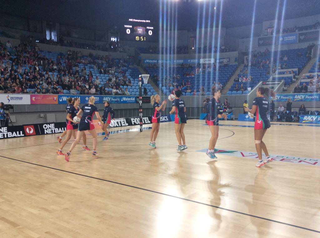 MelbourneVixens's tweet photo. 15 minutes to go and your Vixens hit the court for their warm-ups! #AchieveAgain http://t.co/MwHtGAc5pF