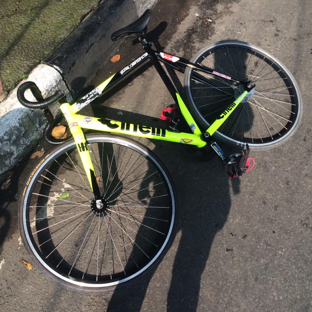 Yuk sini kita duduk bareng sama pasukan low rider :)