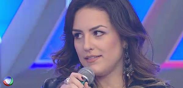 baixinhadanitta's tweet photo. Observando essa sua intimidade comigo que vc nao tem #KeferaNoProgramaDaSabrina http://t.co/NLia4QdpxN