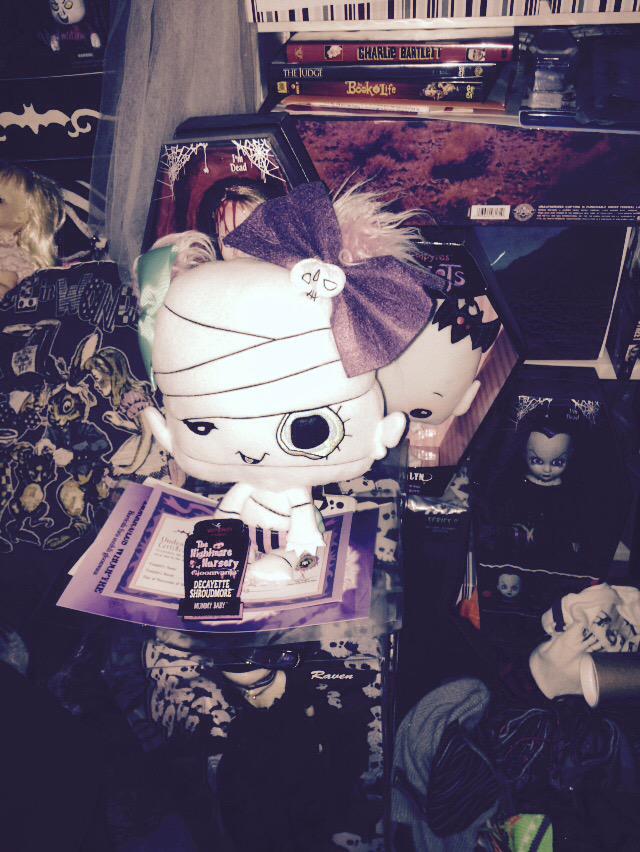 momof2boys2012's tweet image. @Vamplets my little mummy enjoying her new home - love her!!