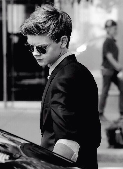  how are you even 25?? Happy birthday Thomas Brodie Sangster!!!  