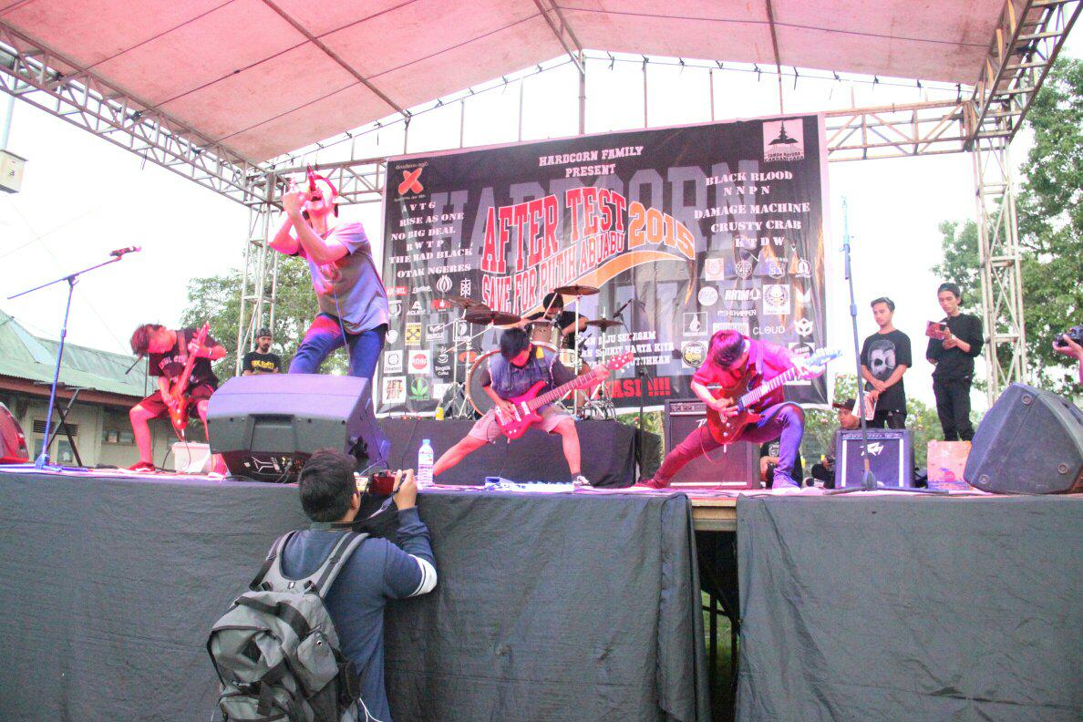 Udah pada setill kalian <a href="/andresatriadwar/">Andre dwary</a> <a href="/FmaydaA/">Fachril Mayda</a> <a href="/ary_killer/">wandy asy'ari</a> ramapratista komangswanda #aftertest2015