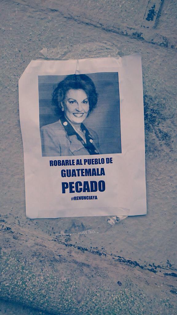 SenoraCatolica's tweet photo. Robarle al pueblo de Guatemala, PECADO. #RenunciaYa http://t.co/BCohvMEwd0