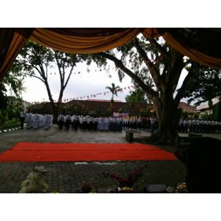 PKBsembilan's tweet photo. @SmalanPaskibraC  "@PASKIBRA_SMAN12: Suasana setelah upacra pembukaan pbb di sma 9 @PKBsembilan http://t.co/nxBRsHk1HZ"