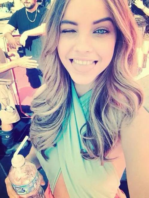 LC_Rol's tweet photo. 7. La klient de la familia. 
-Anastasia Steele 
-Barbara Palvin
-Violet Harmon 
-Nora Grey http://t.co/E3ipSGvN3G