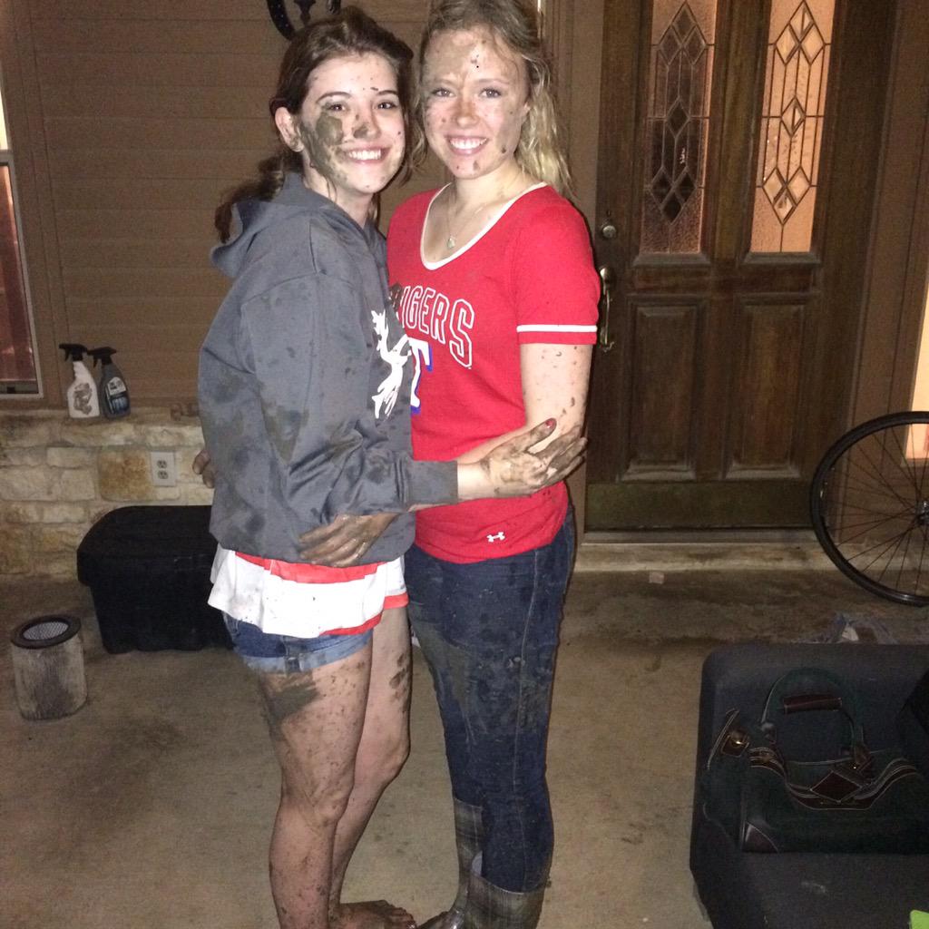 shelbymay1214's tweet photo. Super happy I got to spend your first hours of being 18 with youโบ๏ธ #wearedirty http://t.co/4xoRaD5FXK