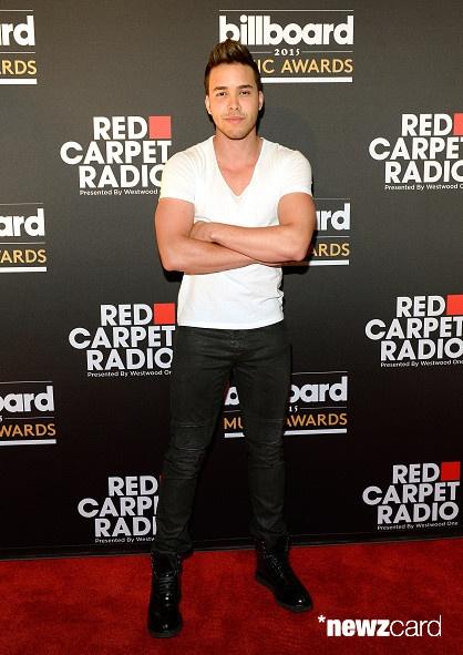 roycelyricbot's tweet photo. .@PrinceRoyce at Radio Row during the 2015 Billboard Music Awards at MGM Grand Garden Arena http://t.co/Ur9VxPVV0x