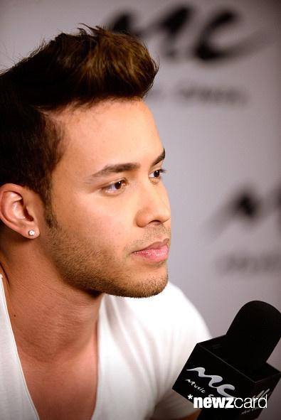 roycelyricbot's tweet photo. .@PrinceRoyce at Radio Row during the 2015 Billboard Music Awards at MGM Grand Garden Arena http://t.co/Ur9VxPVV0x