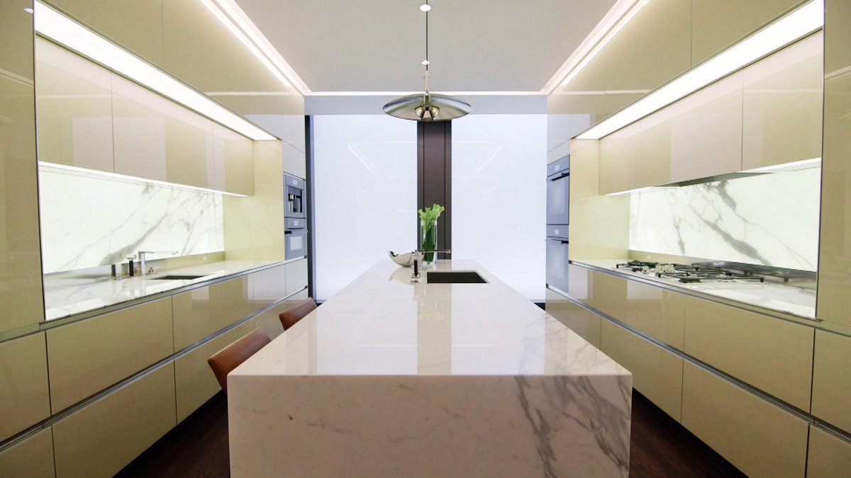 BloombergTV's tweet photo. Go inside the newest luxury skyscraper in Manhattan: 53 West 53rd http://t.co/9suzGS5og0 http://t.co/GDboXwrZwl