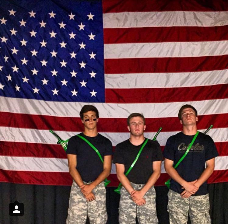 EfhsDateAuction's tweet photo. Great job tonight @_garretthawley @carreramr1 and @greenxranger! 👏🏼 http://t.co/WOzLGbrZTl