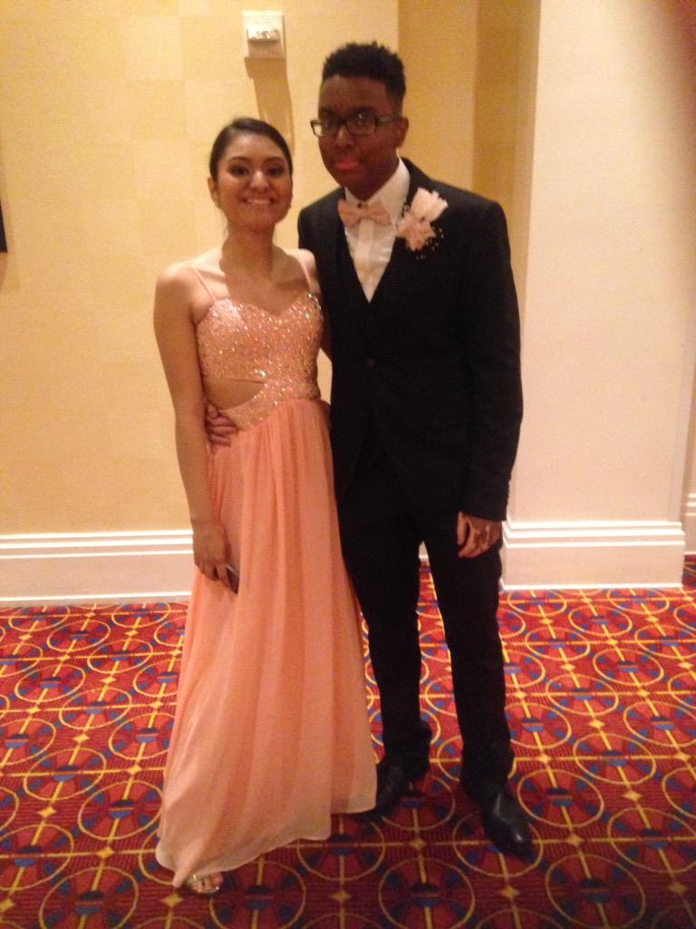 haitiansince97_'s tweet photo. #Highpointprom http://t.co/8ObviMmbBc