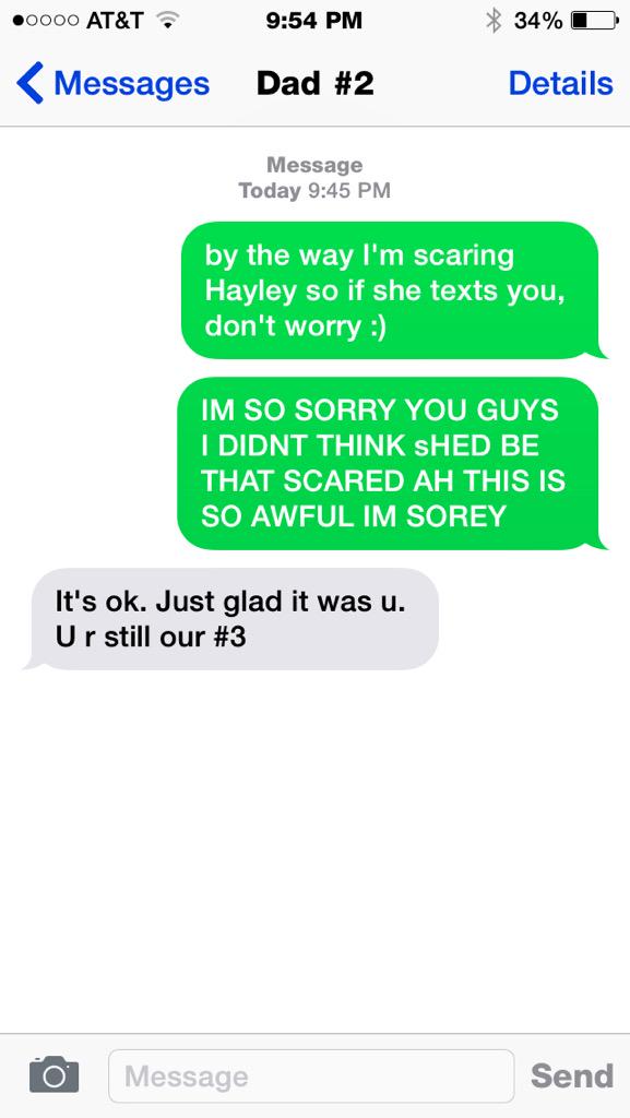 gracieeviolet's tweet photo. WHEN UR BEST FRIENDS HOME ALONE AND YOU PRETEND TO BREAK IN BUT SHE ENDS UP CALLING THE POLICE http://t.co/KSOwvypWNn