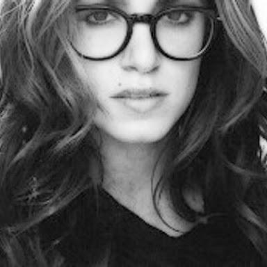 Oficialmente Happy Birthday Nikki Reed aka Nikki Somerhalder     