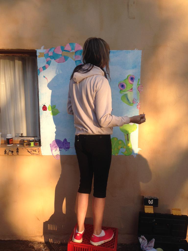 bush_pigs's tweet photo. Springvale is painting our wall, here is a little preview.. @sport_sps http://t.co/TQZs41ebbR